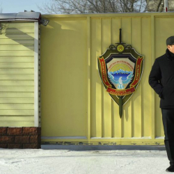 В ГКНБ сообщили подробности задержания милиционера Первомайского РОВД