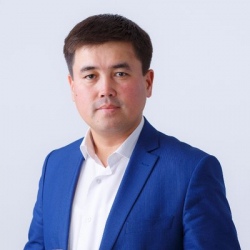 Медербек Ысманалиев: «Мамлекеттик кызматта иштеп ата мекендик товарлардын экспорттолушуна чоң салым коштум»