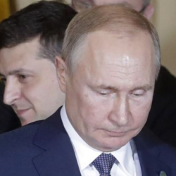 Россиянын Президенти Владимир Путин Украинанын президенти Владимир Зеленскийге үн катты