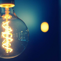 Элди кыйнагандан көрө, “энергобарондорду” эпке келтириш керек...