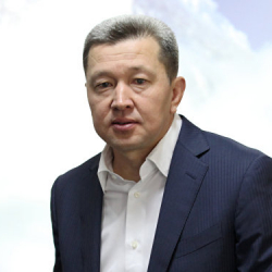 Депутат Жаныбек Бакчиев мандатын тапшырат