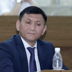 Жыштык чыры: Самат Кылжыев мамлекетке 300 миң сом төлөмөй болду