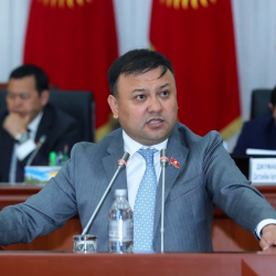 Депутат Баткендеги абал тууралуу: «Өкмөт эмне кылды? Уят болду»