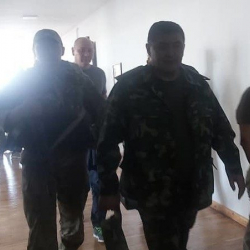 Камчыбек Ташиев: «Тажик аскерлери саат 16:00гө чейин чыгып кетет»