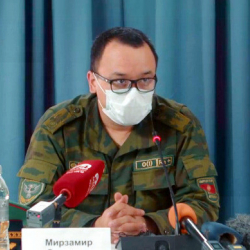 Сыдыков не ответил на вопрос журналиста, есть ли таджики на территории Кыргызстана