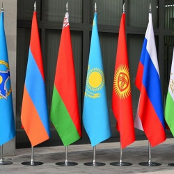 Эмил Жураев: “ЖККУ, ШКУ, КМШ сыяктуу өз кызыкчылыгына жараша келишимдерди бузуп коёт экен”