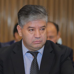 Коомчулук тажик улутундагы кеңешчи Равшан Сабировго нааразыбы?