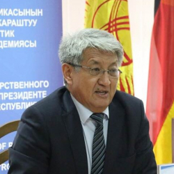 Алмазбек Акматалиев: “Тажиктер эгемен Кыргызстандын аймагына атайын даярдалган агрессиясы болду”