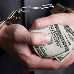 ГКНБ: За получение взятки задержан начальник отдела прокуратуры Бишкека