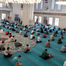 Жалал-Абад облусунда Орозо Айт намазы мечиттерде окулат