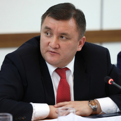 Талант Султанов каякка элчи болуп бекиди?