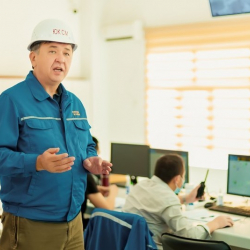 Азамат Арапбаев тажиктерге цемент сата албай бушайман болууда