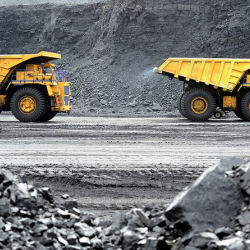 Кумтөрдү улутташтыруу... Кыргызстан «Центеррадагы» 19% акциясын сатыкка коёт