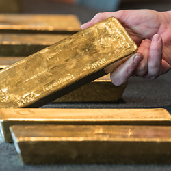 Кумтөрдөн Кыргызстан 1,5 млрд, «Центерра» 11,5 млрд доллар пайда тапкан