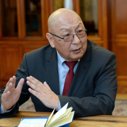 Эмилбек Каптагаев: «Азыр эл бийлик органдарынан көз каранды эмес»