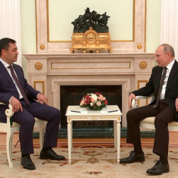 Владимир Путин менен Садыр Жапаров кыргыз-тажик чек арасын да талкуулайт