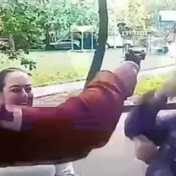 ВИДЕО - Мужчина выстрелил в голову девушке ради шутки в Москве