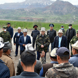 Улукбек Марипов: «Чек ара маселеси – маанилүү маселелердин бири»