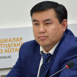 Испорченная вакцина. Восстанавливать уволенного Галбаева глава Минздрава не планирует