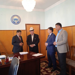 Нурлан Шаршеналиев, Ноокен райондук мамлекеттик администрация башчысы, аким: “Ишеним жана жоопкерчилик жүктөлгөн соң, убакыт тар, ишти ушул мүнөттөрдөн баштайбыз”