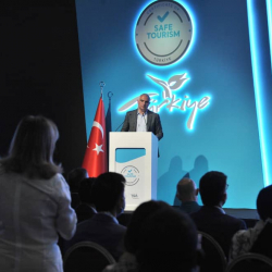 Түркия жогорку коопсуздук стандарттары түзүү менен 2021-жылдын жайкы сезонуна даяр