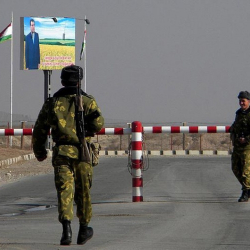 Кыргызстан закрыл границу с Таджикистаном. Временно