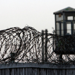 В Кыргызстане двое осужденных пытались сбежать. Один убит, второй задержан