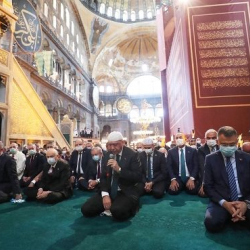 Президент үчүнчү ири мечитти ачты