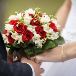 СҮРӨТ - Премьер-министр жашыруун үйлөндү