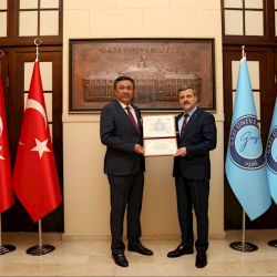 Турциянын университетинде Кыргызстандын эгемендүүлүгүнүн 30 жылдыгына арналган көргөзмө уюштурулат