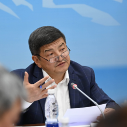 Акылбек Жапаров: «Соода жүгүртүүнү 1 миллиард АКШ долларына жеткирүү боюнча конкреттүү милдет коюлду»