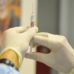 Для бишкекчан доступна электронная запись на вакцинацию против COVID-19