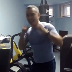 Бабановдун машыккан видеосу. Ал абактан чыкканбы?