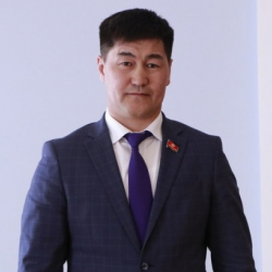 Атазов: Почему красивые и этичные министры и депутаты крадут деньги, а платят долги люди?