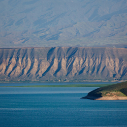 Казахстан получает из Кыргызстана половину согласованного объема воды из-за ее дефицита