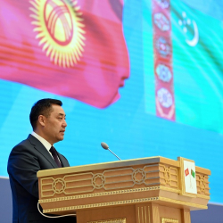 Садыр Жапаров түркмөн ишкерлерин Кыргызстанга инвестиция салууга чакырды