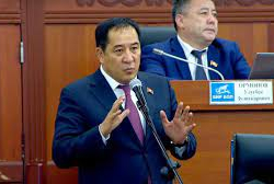 Депутат Алиярбек Абжалиев перечислил государству 20 млн сомов