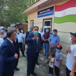 Тажикстанда чек арадагы жаңжалда кыйраган үйлөр жаңыланды