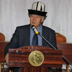 Ташманбет Кененсариев көз жумду