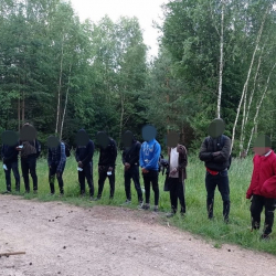 Мигранттардын агымынан улам өзгөчө кырдаал жарыяланды