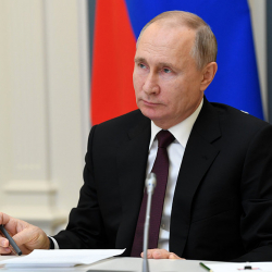 Путин снял запрет на авиарейсы в Египет, действовавший с конца 2015 год