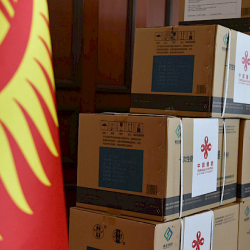 Кыргызстанга Sinopharm вакцинасынын 1 млн дозасы келди