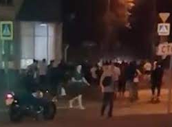 Москвада мушташкан мигранттарды депортациядан тышкары дагы кандай жаза күтөт?