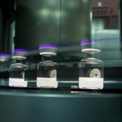 В стране может быть построен завод по производству вакцины против коронавируса