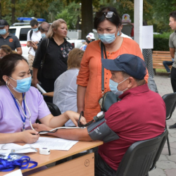 Өлкөдө сутка ичинде 21 миңден ашуун адам эмдөөдөн өттү