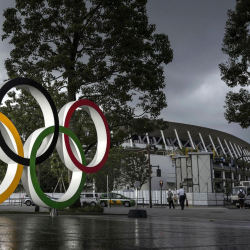 Өзбек жараны Токиодогу олимпиада стадионунда кыз зордуктоого шектелүүдө