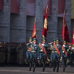 СҮРӨТ - Эгемендүүлүктүн 30 жылдыгына карата Бишкекте аскердик парад өтөт