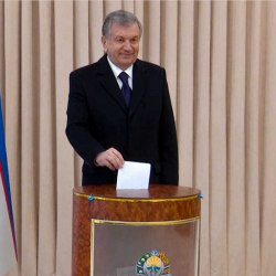 Өзбекстанда президенттик шайлоо өнөктүгү башталды