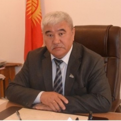 Директору COVID-19дан каза болгон мектептин жаңы жетекчиси да көз жумду