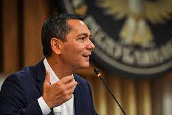 Өмүрбек Бабанов камактан чыкты